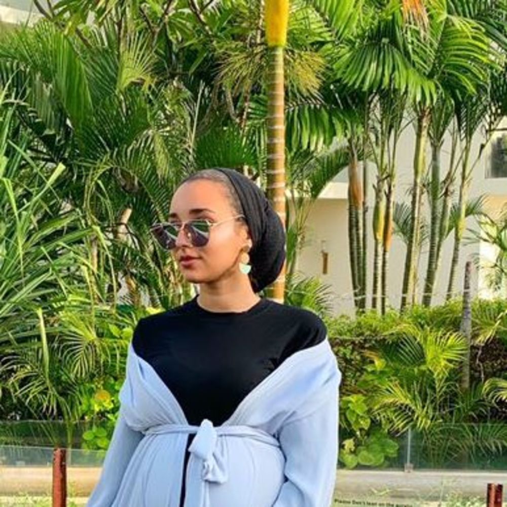 Meet your Posher, Lamyaa